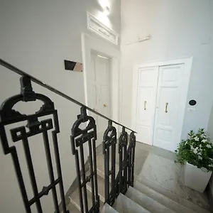 https://bari-102.barihotels.org